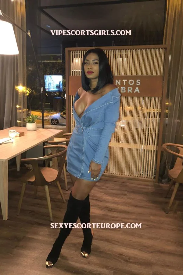 Scarlett — VIP escort Helsinki photo 2